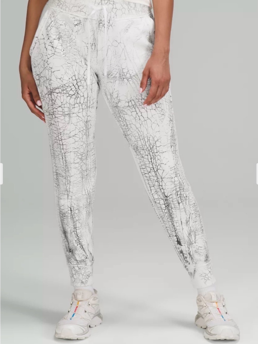 Lululemon athletica Warm down jogger 7/8 Thread Dye White/Grey Jogger Pants